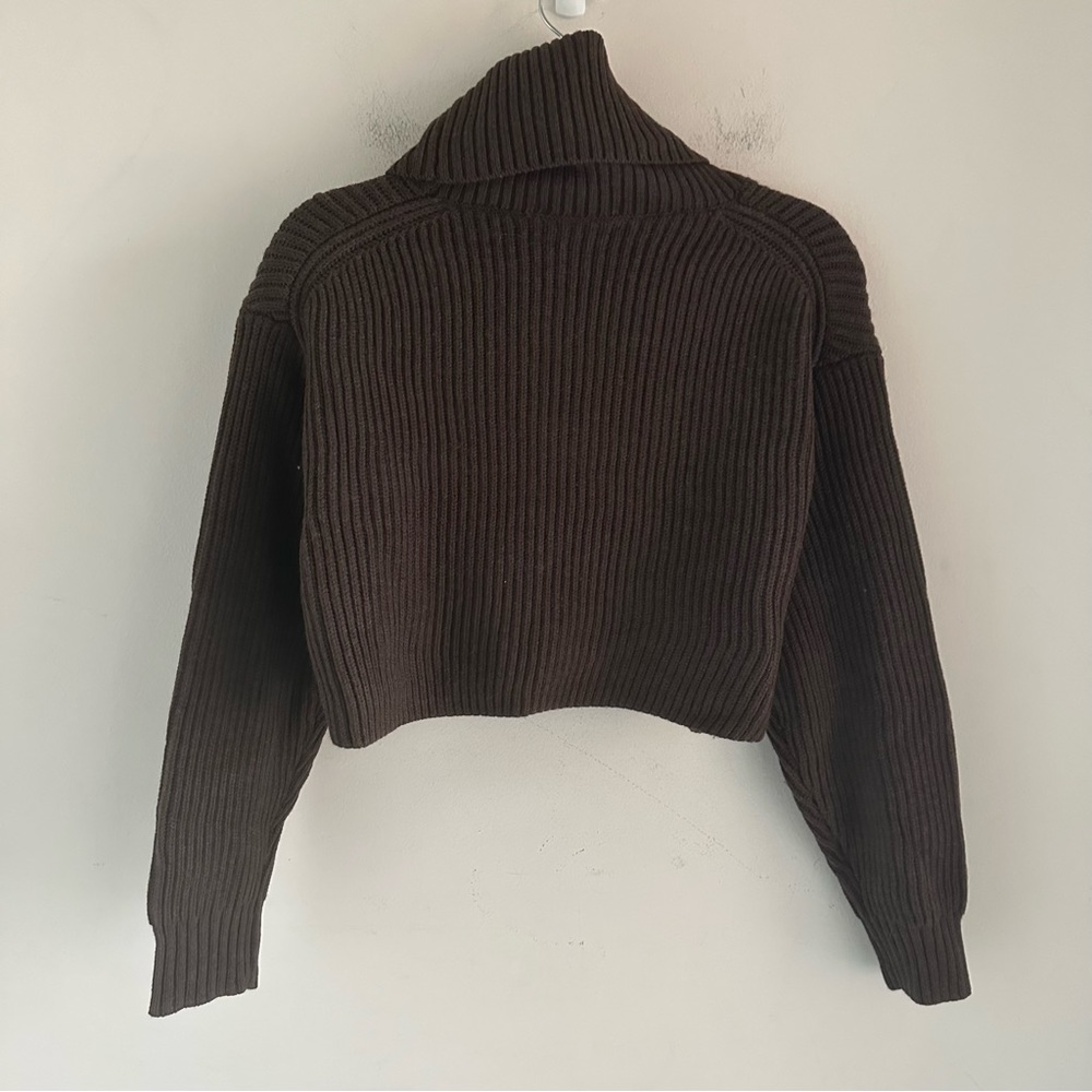 COPY - Aritzia Babaton Guell Cropped Wool Turtleneck Sweater - Picture 3 of 6